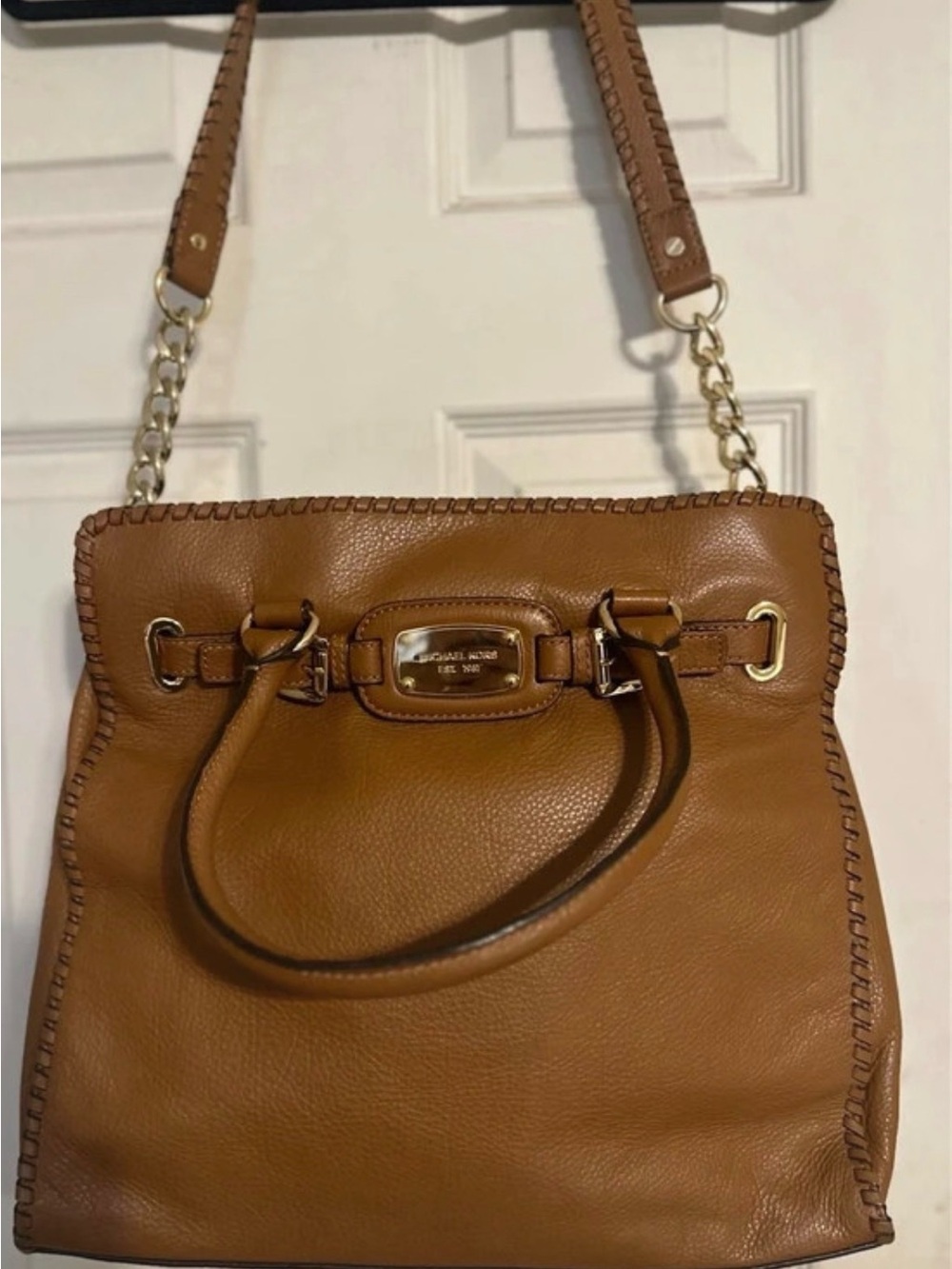 Michael Kors Hamilton - Picture 2 of 4